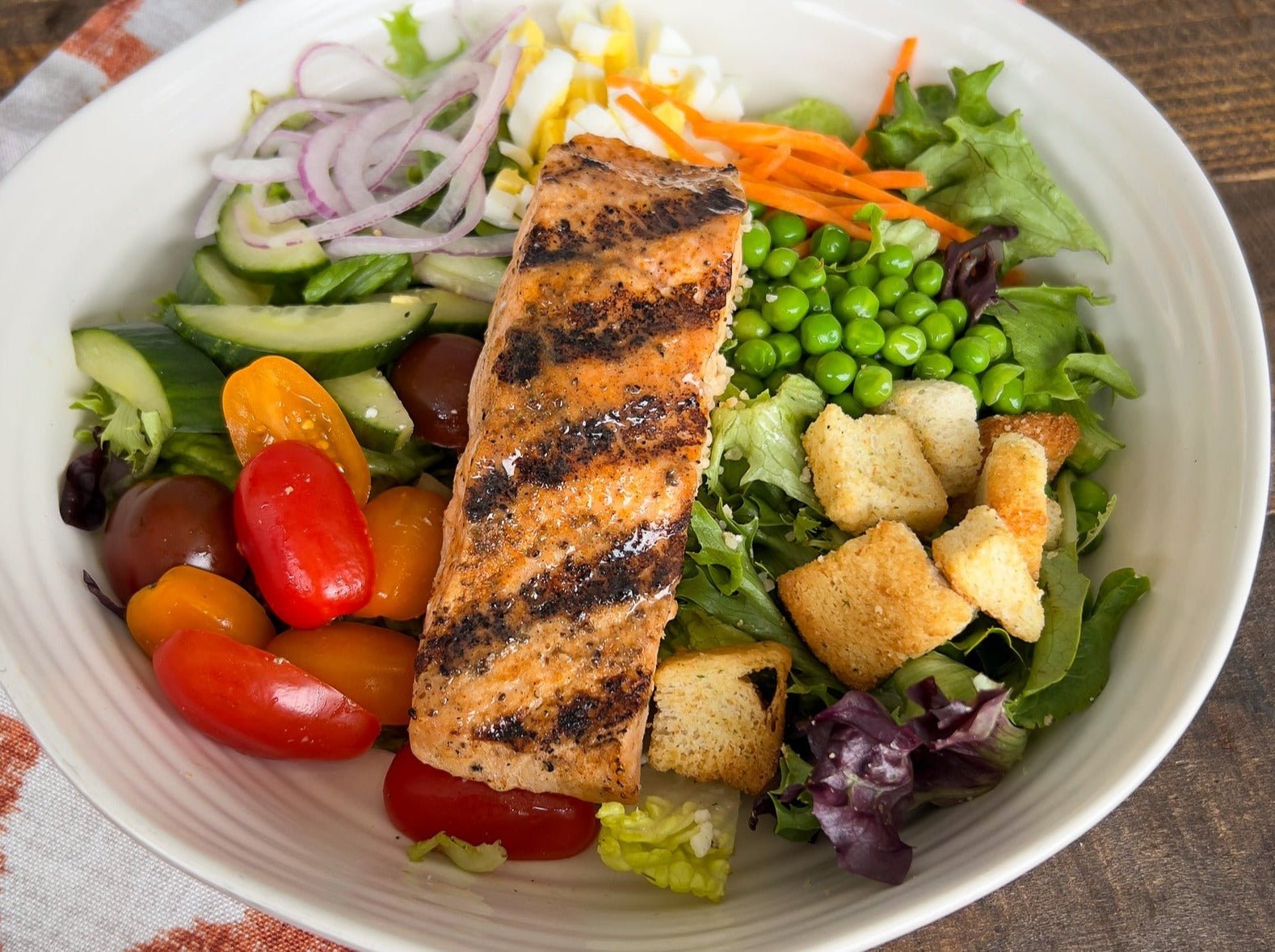 House Salad with Grilled Salmon