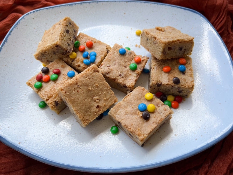 M&amp;M Blondies