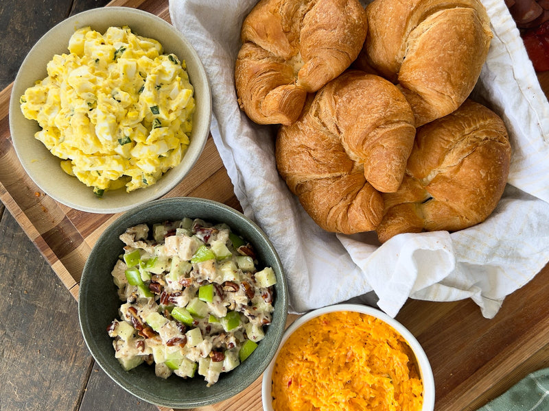Sandwich Kit with Egg Salad, Chicken Salad &amp; Pimento Cheese
